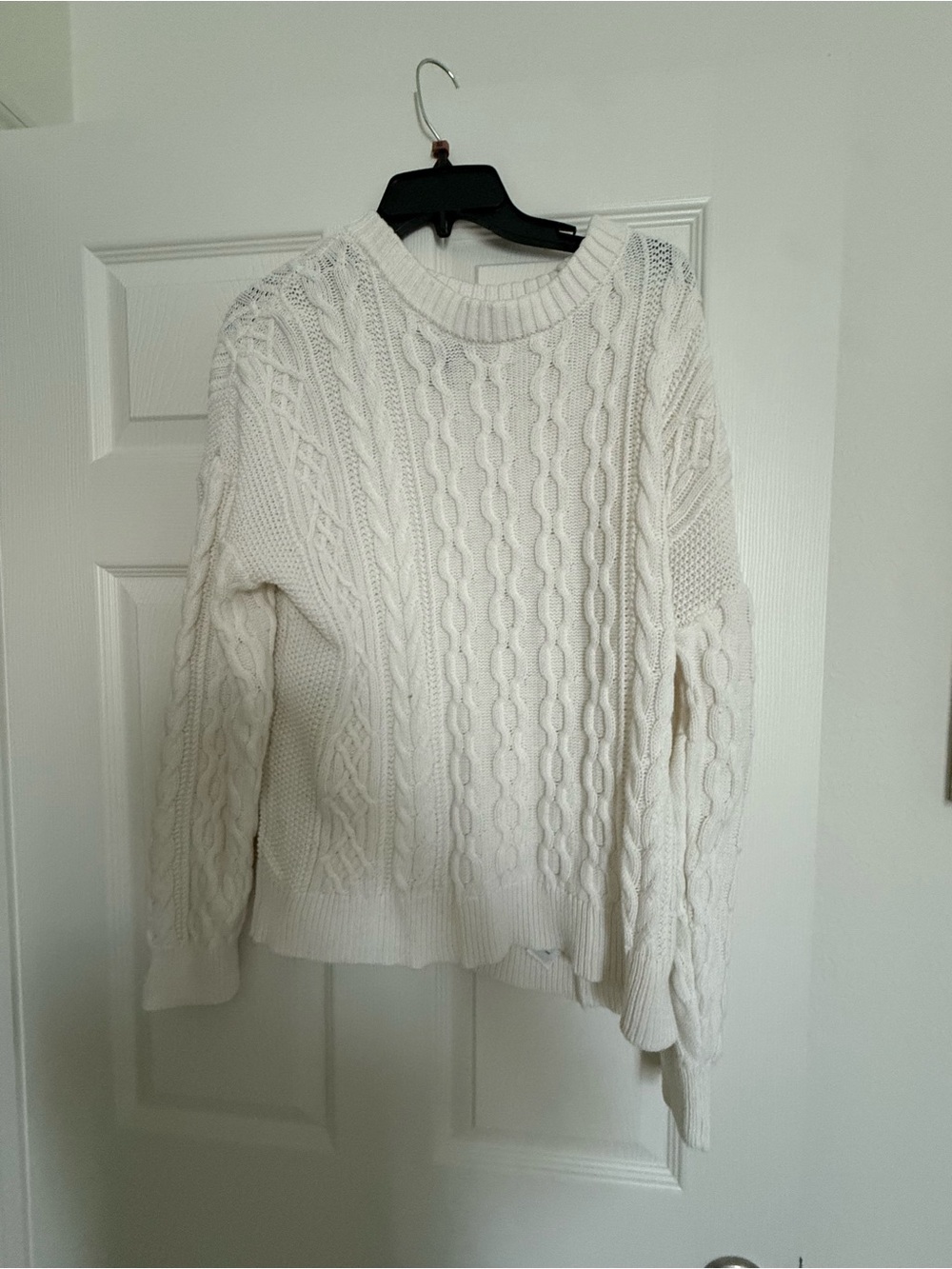 Tahari Ivory Cable Knit Crewneck Sweater